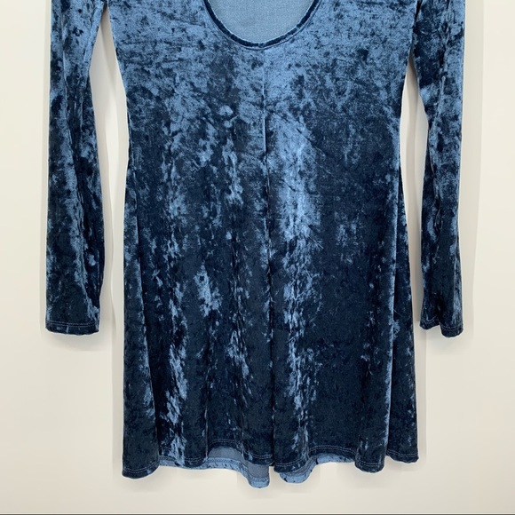 Urbanology Blue Crushed Velvet Long Sleeve Mini Dress Keyhole Back Size Small - Picture 7 of 13